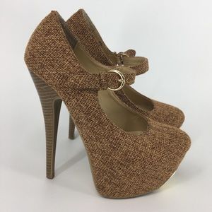 Madison by Shoedazzle Tweed Tan Platform Heel 7.5